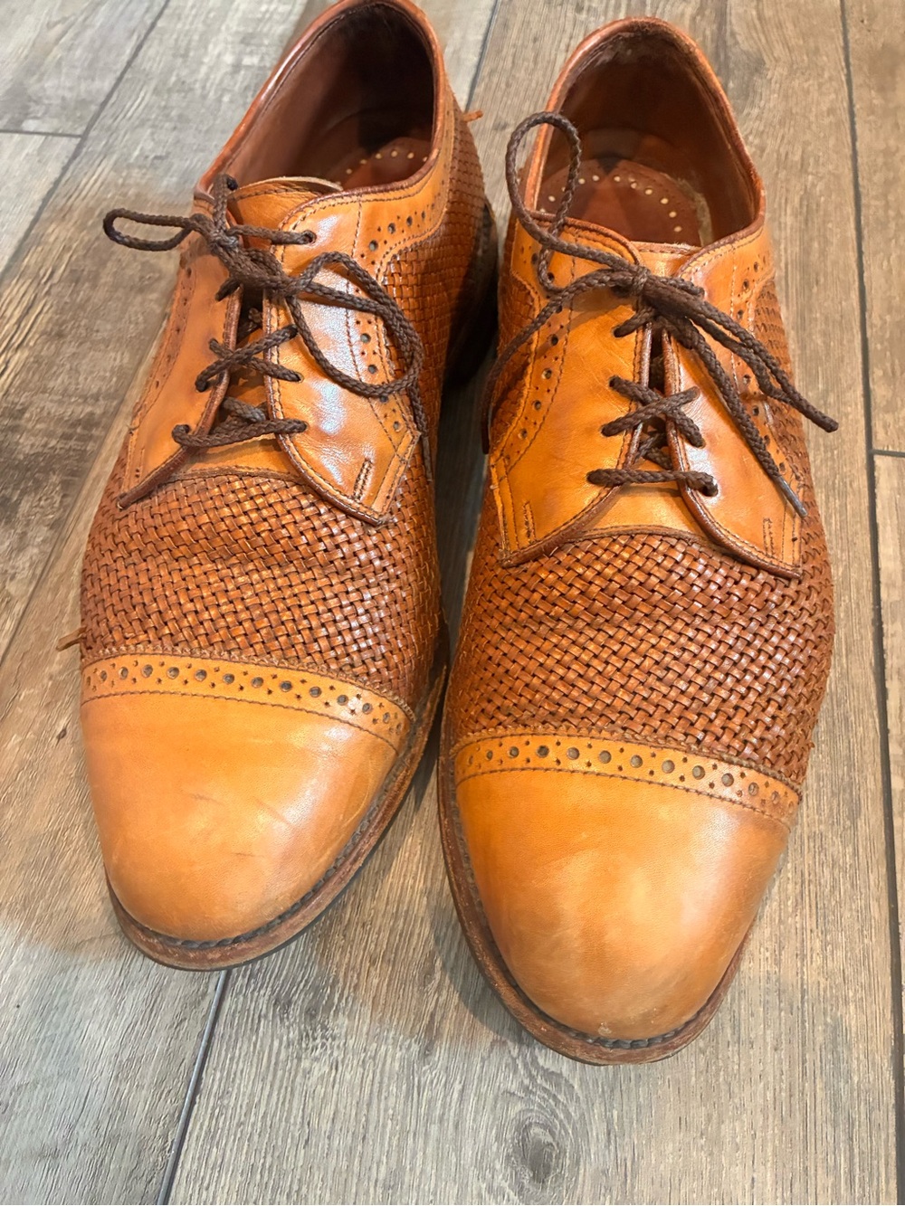 Allen Edmonds Woven Leather Derby in Tan/Brown